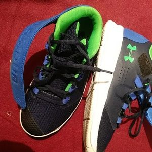 2Y Under Amour Shoes
